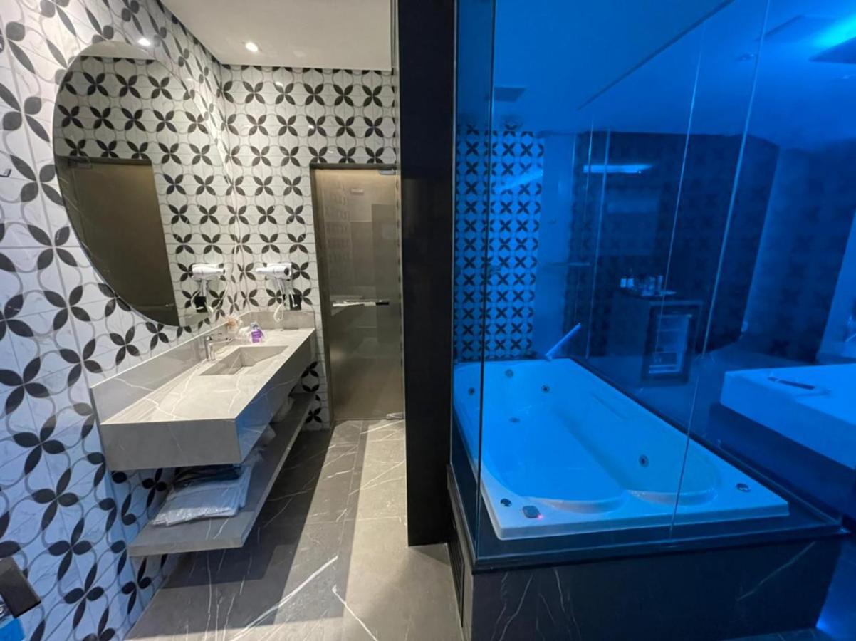 Motel Dubai Bh (Adults Only) Belo Horizonte Exteriör bild
